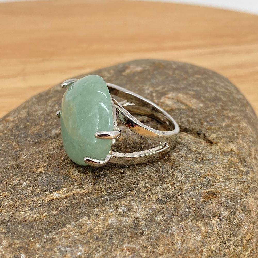 Vintage Jade Ring Womens Size 9.5 Silver Tone Natural Green Gemstone Statement